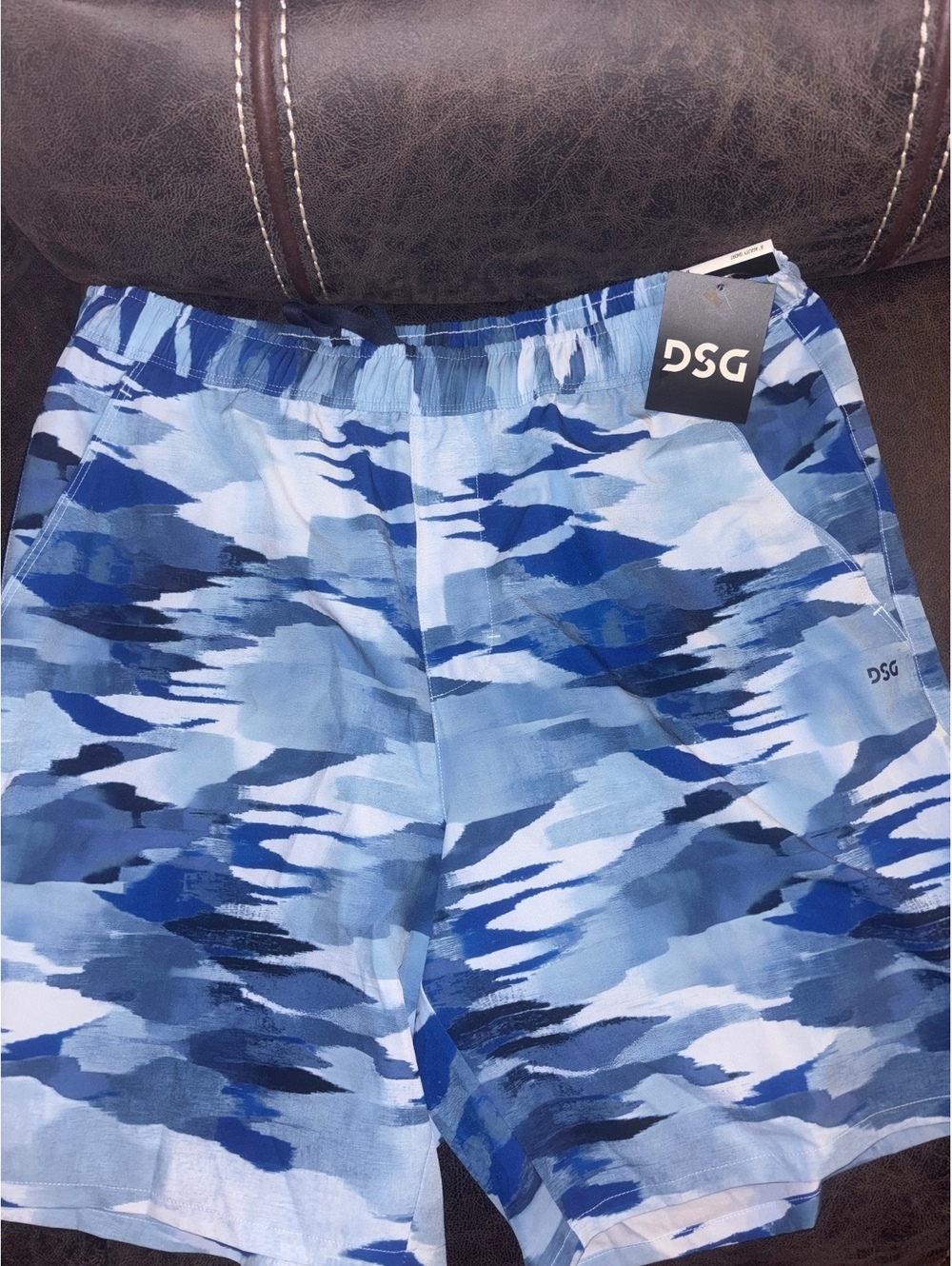 DSG Men’s Small 8” Agility Woven Shorts Blue Camo NWT Pockets